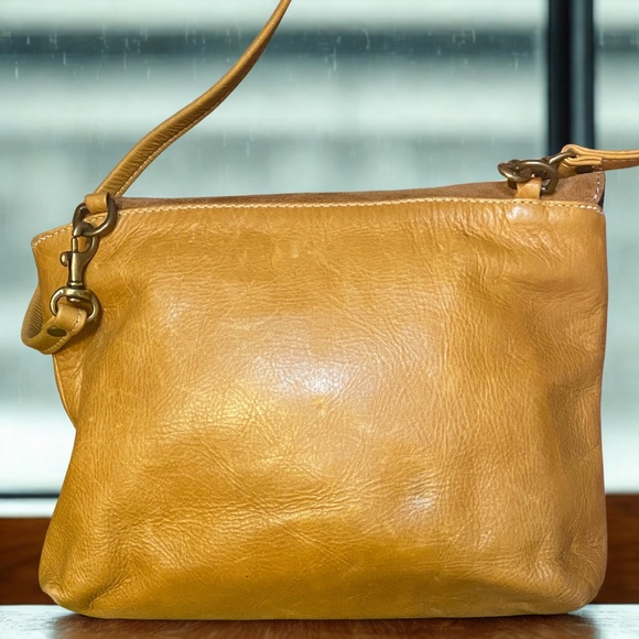Ceri Hoover Kennon Shoulder Bag Made in L.A. Tan Leather Suede Flap Retails $425 - Picture 2 of 12